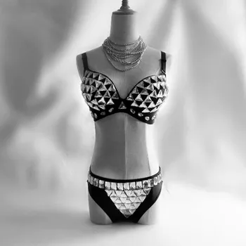 Sexy Lingerie Shining Bra Short Outfit Nightclub Bar DJ DS Singer Costumes Set High Quality Hot Drilling Bikini Dance Costumes
Sexy Lingerie Shining Bra Short Outfit Nightclub Bar DJ DS Singer Costumes Set High Quality Hot Drilling Bikini Dance Costumes