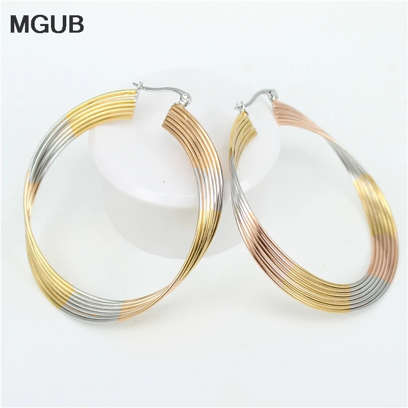 MGUB 3color Stainless steel new fashion jewelry earrings Gold color female fashion jewelry simple personality ear ring LH134
MGUB 3color Stainless steel new fashion jewelry earrings Gold color female fashion jewelry simple personality ear ring LH134