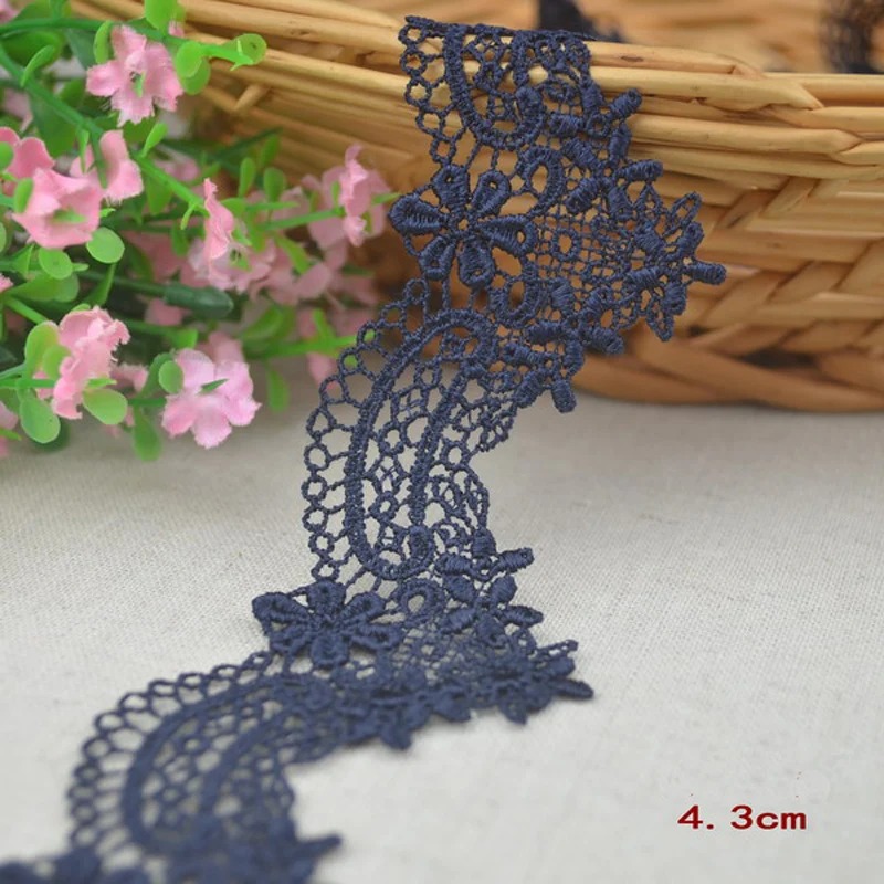 3M/Lot 4.3cm Lace Trim Lace Applique Polyester Lace Ribbon For Clothes Apparel Sewing Lace Fabric Accessories HB110
3M/Lot 4.3cm Lace Trim Lace Applique Polyester Lace Ribbon For Clothes Apparel Sewing Lace Fabric Accessories HB110
