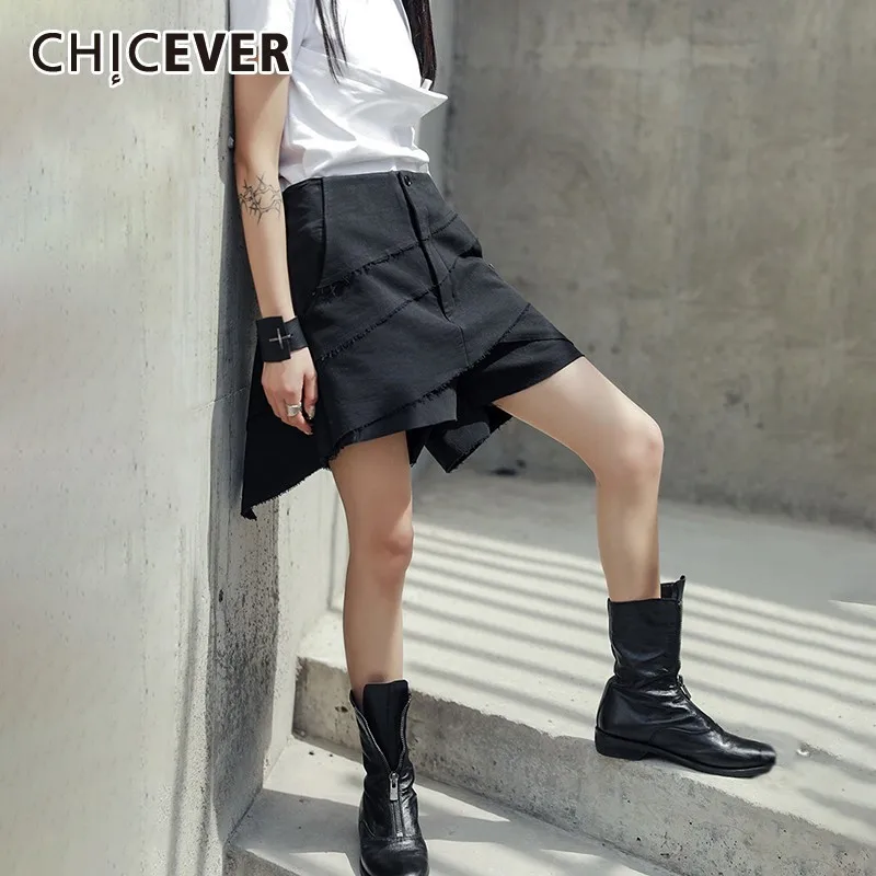 CHICEVER Summer Streetwear Patchwork Irregular Black Women short high Waist Zipper Pockets Loose Shorts 2019 Fashion New
CHICEVER Summer Streetwear Patchwork Irregular Black Women short high Waist Zipper Pockets Loose Shorts 2019 Fashion New