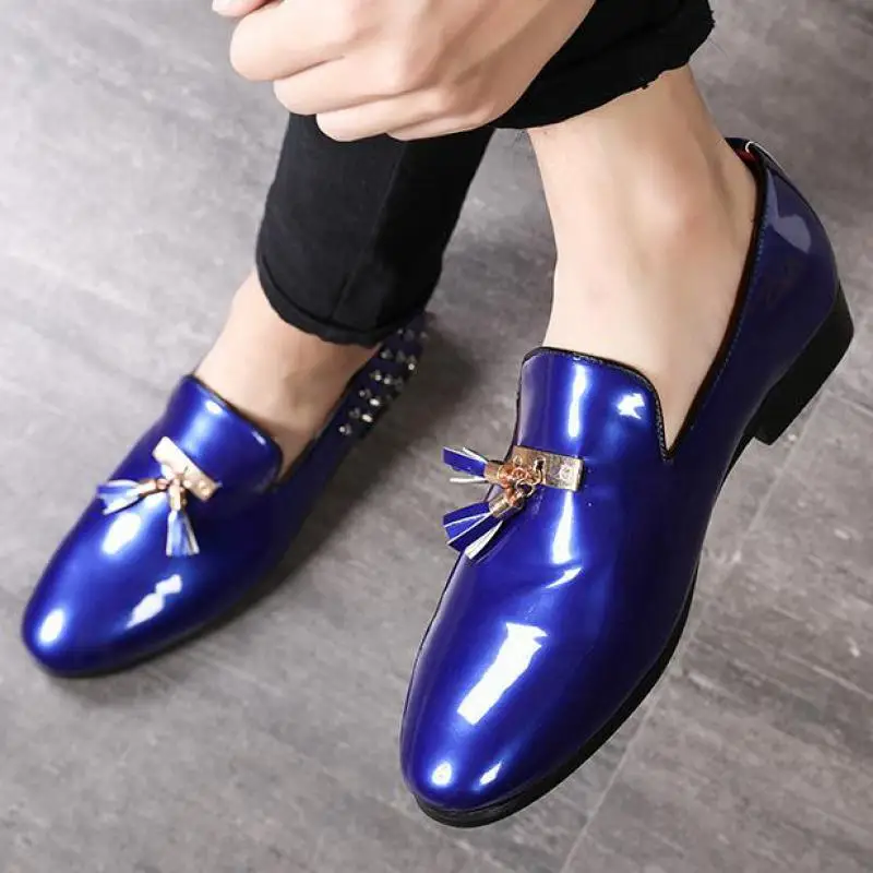 

Plus Size 37~48 Patent Leather Men Pointed Toe Rivet Slip On Dress Shoes Italian Wedding Party Leather Shoes Men Fringed Loafers