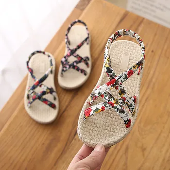 Girls sandals2020 summer new fashion wild princess shoes big children's beach shoes woven Roman shoes baby toddler shoes26-36
Girls sandals2020 summer new fashion wild princess shoes big children's beach shoes woven Roman shoes baby toddler shoes26-36