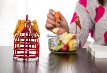 1set Creative home bird cage bird fork fruit plastic fruit 1 Stand Holder+6 Forks OK 0326
1set Creative home bird cage bird fork fruit plastic fruit 1 Stand Holder+6 Forks OK 0326