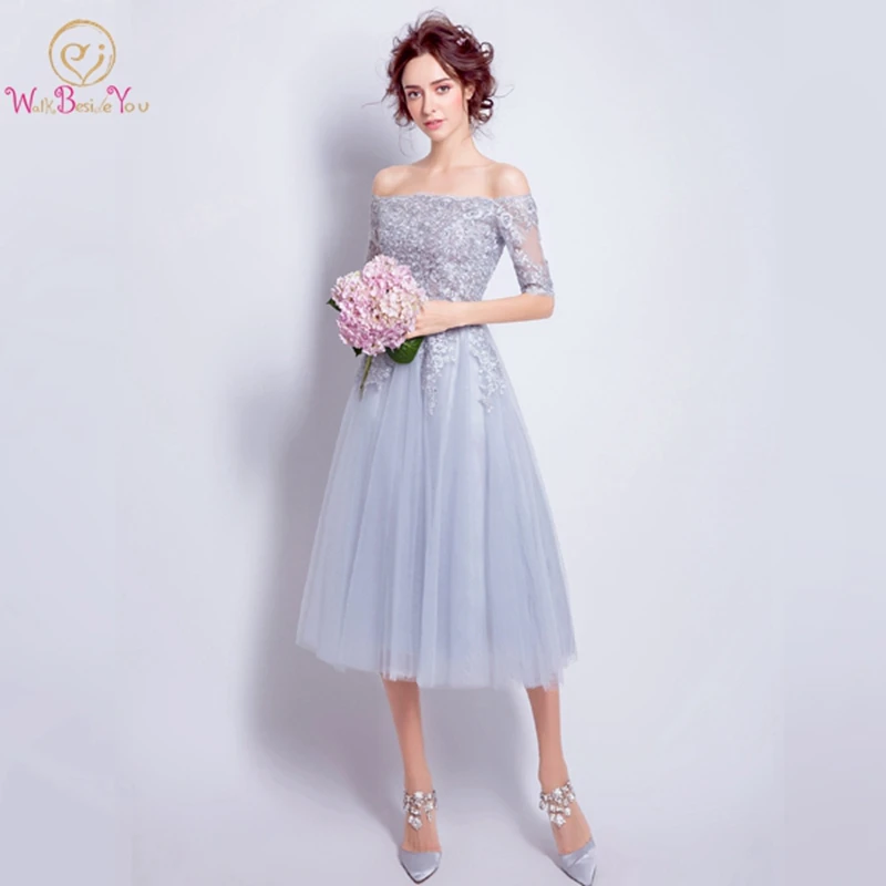Silver Gray Bridesmaid Dress 2019 Soft Tulle Half Sleeves Off The shoulder Floral Print Tea Length Elegant Robe Femme In Wedding
Silver Gray Bridesmaid Dress 2019 Soft Tulle Half Sleeves Off The shoulder Floral Print Tea Length Elegant Robe Femme In Wedding