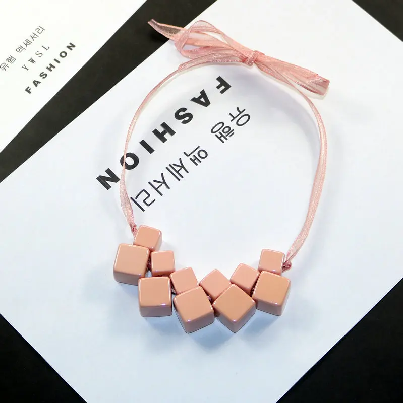 Fashion New Woman Necklaces Geometric Cube Pendant Long Ribbon Yard Chain Sweater Necklace Fashion Accessories
Fashion New Woman Necklaces Geometric Cube Pendant Long Ribbon Yard Chain Sweater Necklace Fashion Accessories