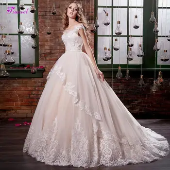 Fsuzwel Cap Sleeve Appliques Scoop Neck Ball Gown Wedding Dresses 2020 Luxury Beaded Pearls Sashes Princess Bride Gown Plus Size
Fsuzwel Cap Sleeve Appliques Scoop Neck Ball Gown Wedding Dresses 2020 Luxury Beaded Pearls Sashes Princess Bride Gown Plus Size