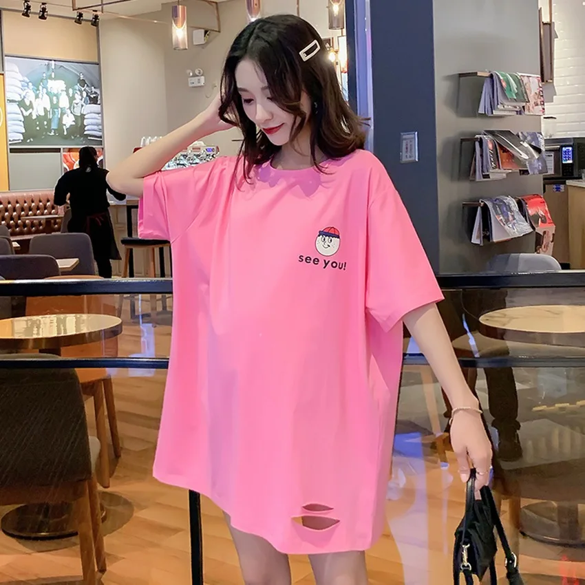 Maternity wear summer new shirt cotton Korean version of the loose large size cartoon hole pregnant women T-shirt skirt
Maternity wear summer new shirt cotton Korean version of the loose large size cartoon hole pregnant women T-shirt skirt