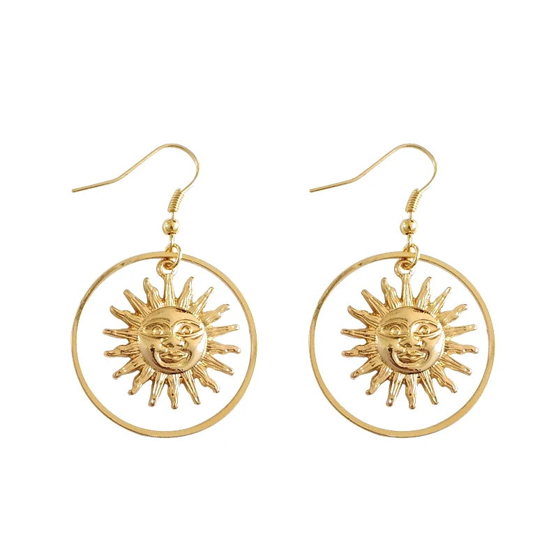 Greek mythology Series Ethnic Metal Round Sun God Apollo Helios Clip Earrings Totemic Geometry Big Circle Non Piercing Earrings
Greek mythology Series Ethnic Metal Round Sun God Apollo Helios Clip Earrings Totemic Geometry Big Circle Non Piercing Earrings