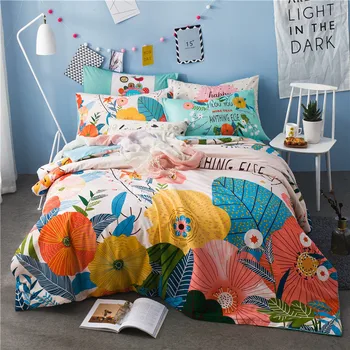 100% Pure Cotton Floral Bloom 4 Pieces Bedding Set Including Duvet Cover Bedsheet Pillowcases King Size Home Decoration
100% Pure Cotton Floral Bloom 4 Pieces Bedding Set Including Duvet Cover Bedsheet Pillowcases King Size Home Decoration