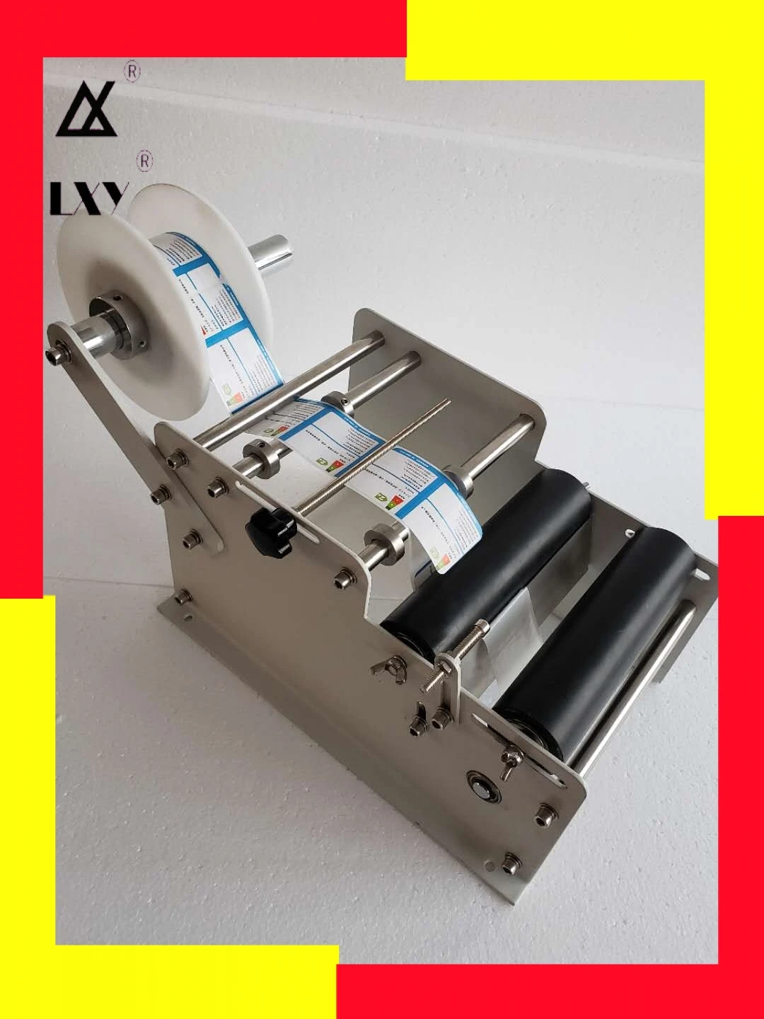 Manual Round Labeling Machine With Handle Bottle Labeler Label Applicator For Glass Metal Bottle Packing Machine
Manual Round Labeling Machine With Handle Bottle Labeler Label Applicator For Glass Metal Bottle Packing Machine