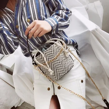 Mini Straw Bucket Bags Lady Summer Beach Bags Chain Shoulder Crossbody Bags for Women 2019 Purses and Handbags New
Mini Straw Bucket Bags Lady Summer Beach Bags Chain Shoulder Crossbody Bags for Women 2019 Purses and Handbags New
