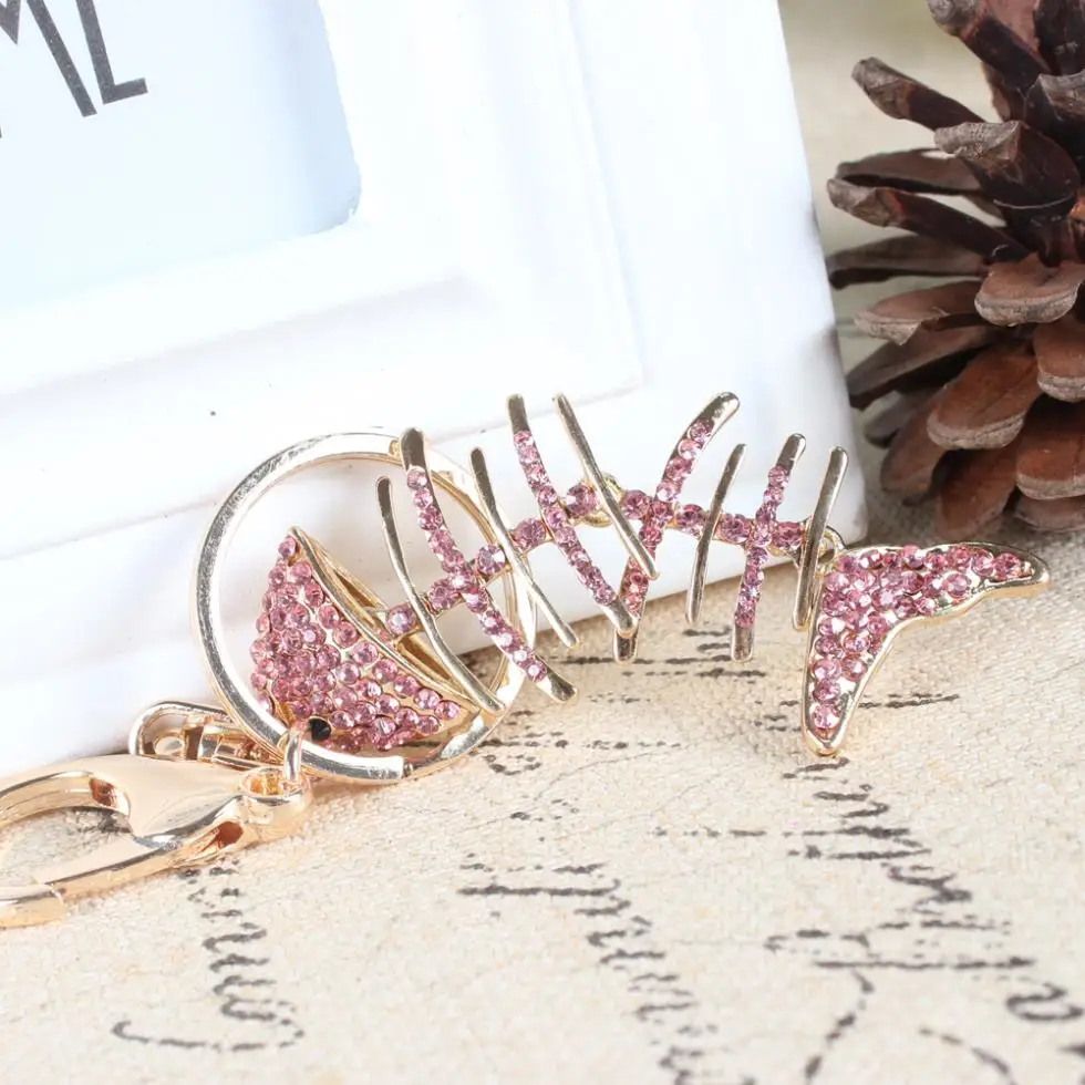 Pink Fish Fishbone Moveable Pendant Cute Rhinestone Crystal Car Purse HandBag Key Ring Chain Creative Party Birthday Gift
Pink Fish Fishbone Moveable Pendant Cute Rhinestone Crystal Car Purse HandBag Key Ring Chain Creative Party Birthday Gift