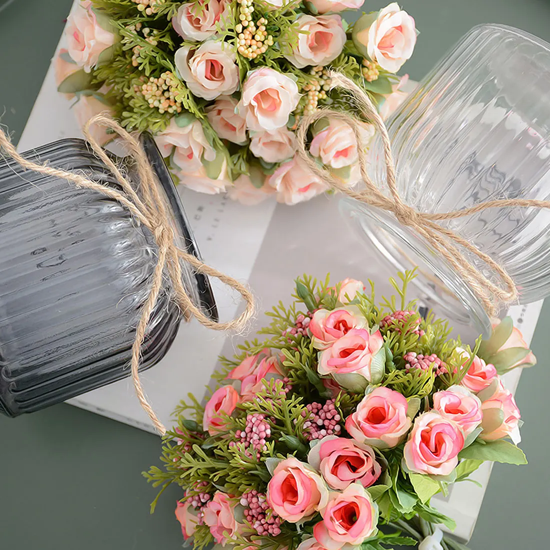 Useful Wedding Artificial flowers 13 heads/bouquet small bud silk roses simulation flowers Green leaves Home vases autumn decor
Useful Wedding Artificial flowers 13 heads/bouquet small bud silk roses simulation flowers Green leaves Home vases autumn decor