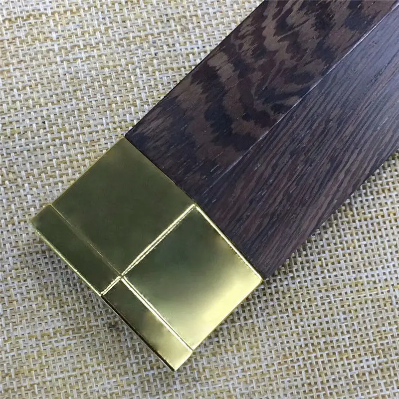653