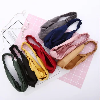 New Women Suede Headband Bohemian Vintage Cross knotted Elastic Hairband Bandanas Girl Hair Bands Accessories Headwear headdress
New Women Suede Headband Bohemian Vintage Cross knotted Elastic Hairband Bandanas Girl Hair Bands Accessories Headwear headdress