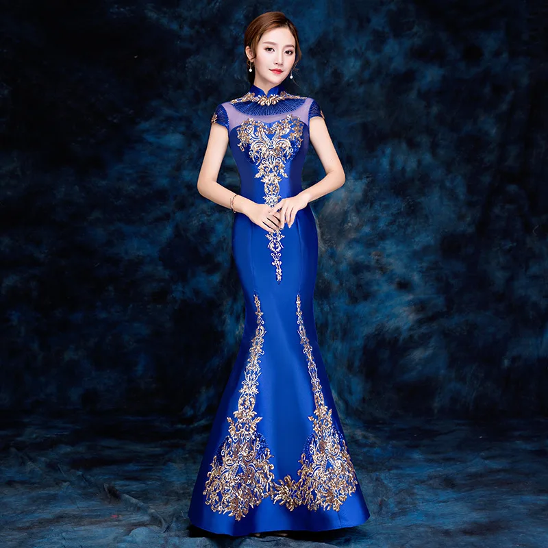 2018 Royal Blue Traditional Chinese Evening Dress Women Long Embroidery Cheongsam Bride Traditions Mermaid Wedding Qipao Satin
2018 Royal Blue Traditional Chinese Evening Dress Women Long Embroidery Cheongsam Bride Traditions Mermaid Wedding Qipao Satin