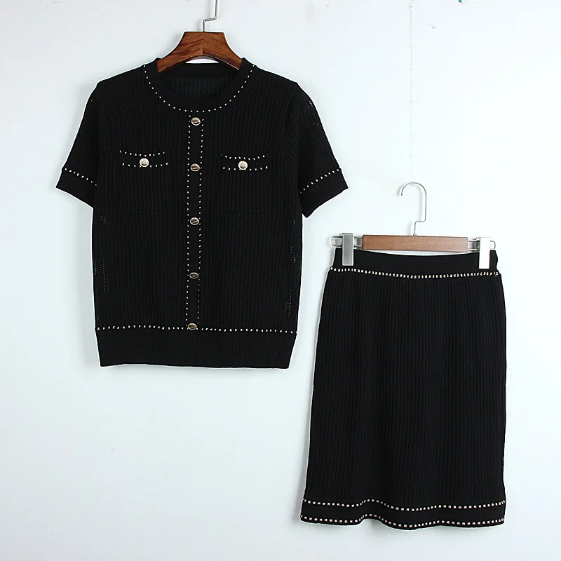 Two Piece Set Women Short Sleeve Sweater Shirt And Mini Skirts Suits 2019 Summer Runway Fashion Elegant Button Knitted Skirt Set
Two Piece Set Women Short Sleeve Sweater Shirt And Mini Skirts Suits 2019 Summer Runway Fashion Elegant Button Knitted Skirt Set