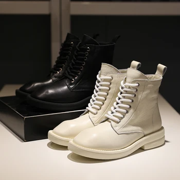 zapatos de mujer 2018 Shoes Woman Leather Ankle Boots Round Toes Med Heels Lace-up Martin Boots Lace-Up botas mujer Woman
zapatos de mujer 2018 Shoes Woman Leather Ankle Boots Round Toes Med Heels Lace-up Martin Boots Lace-Up botas mujer Woman