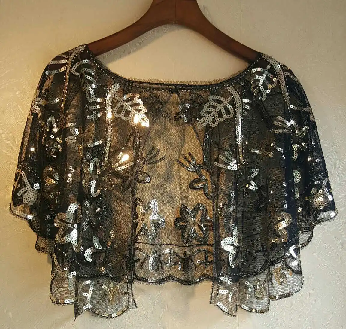 Summer Handmade Crochet Lace Mesh Shrug Bolero Women Embroidery Cardigan Feminino Short Cape Oversized Tops Scarf Women cape
Summer Handmade Crochet Lace Mesh Shrug Bolero Women Embroidery Cardigan Feminino Short Cape Oversized Tops Scarf Women cape