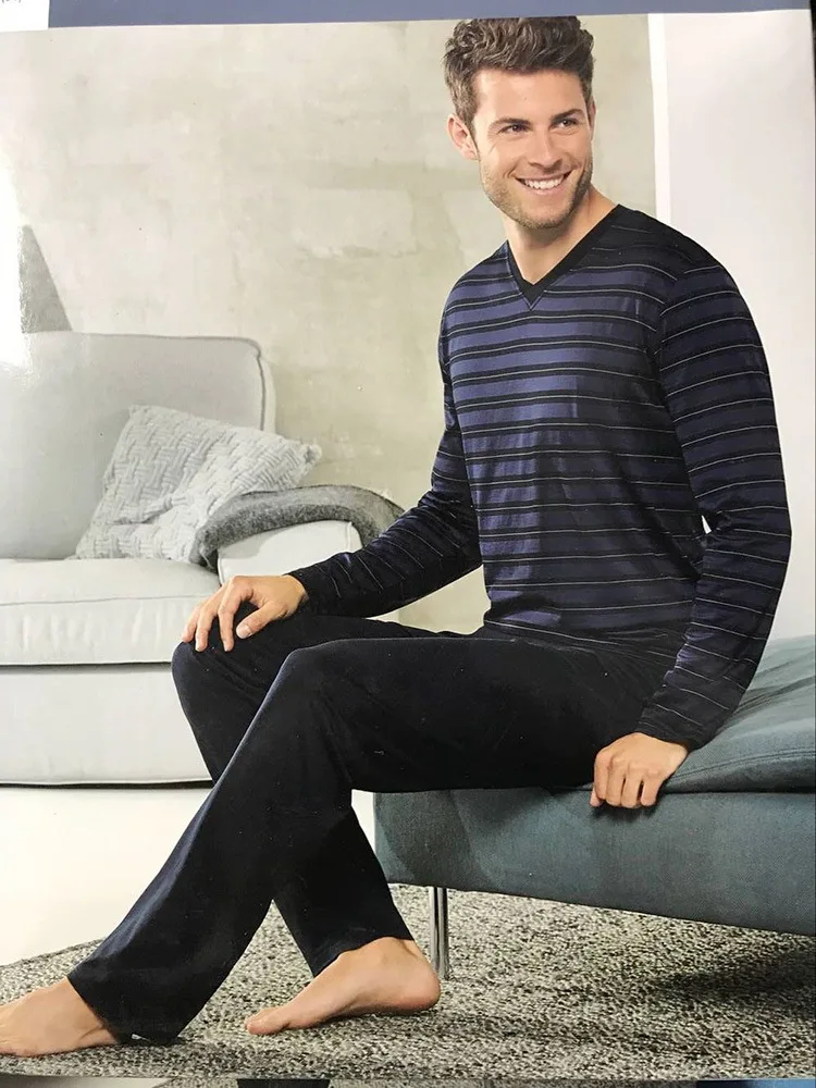 Free shipping.Brand new men Sleep Pajamas,sleeping home clothing,man cotton Eur plus size sleepingwear,homme quality.sales
Free shipping.Brand new men Sleep Pajamas,sleeping home clothing,man cotton Eur plus size sleepingwear,homme quality.sales