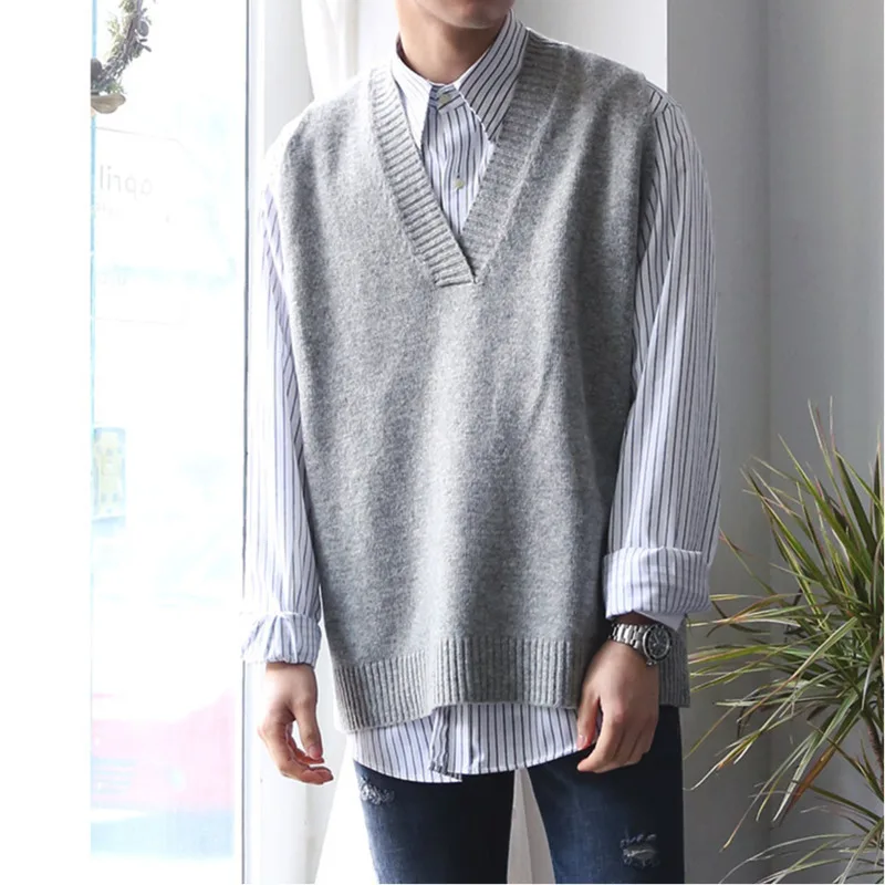 Autumn Winter New Sweater Vest Men Fashion Solid Color Casual V-neck Sleeveless Sweater Man Streetwear Wild Loose Sweater M-2XL
Autumn Winter New Sweater Vest Men Fashion Solid Color Casual V-neck Sleeveless Sweater Man Streetwear Wild Loose Sweater M-2XL