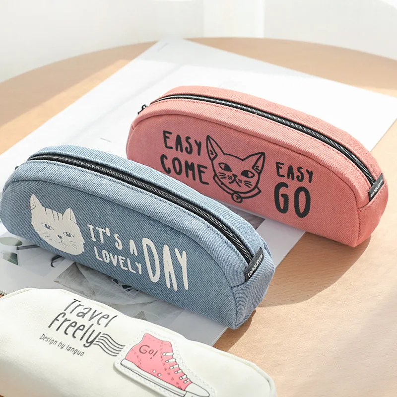1 Pcs Cat Series Half Moon Shaped Zipper Pencil Case Kawaii Student Canvas Stationery Cute Pen Bag School Gift
1 Pcs Cat Series Half Moon Shaped Zipper Pencil Case Kawaii Student Canvas Stationery Cute Pen Bag School Gift