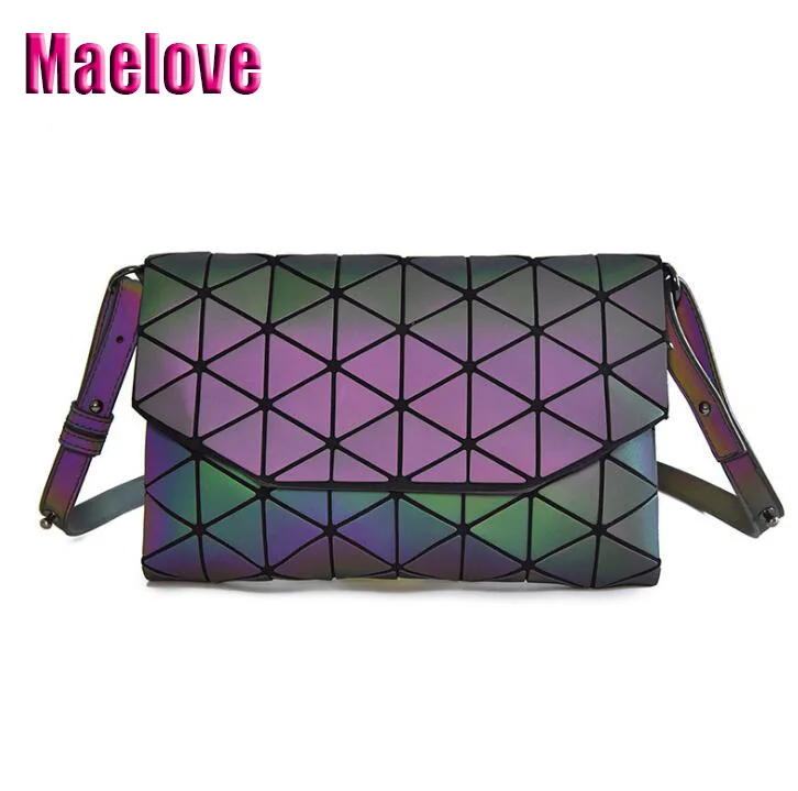 Maelove 2019 Women's Luminous Bag Geometric Handbag Clutch Crossbody shoulder bag Luxury handbag for women
Maelove 2019 Women's Luminous Bag Geometric Handbag Clutch Crossbody shoulder bag Luxury handbag for women