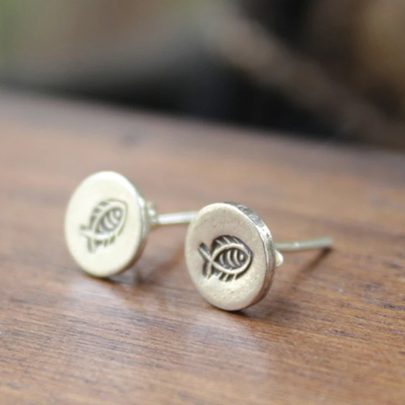 925 Sterling Silver Earring Cute Small Fish Stud Earrings For Women Fashion High Quality Gifts Charms Jewelry Making Accessories
925 Sterling Silver Earring Cute Small Fish Stud Earrings For Women Fashion High Quality Gifts Charms Jewelry Making Accessories