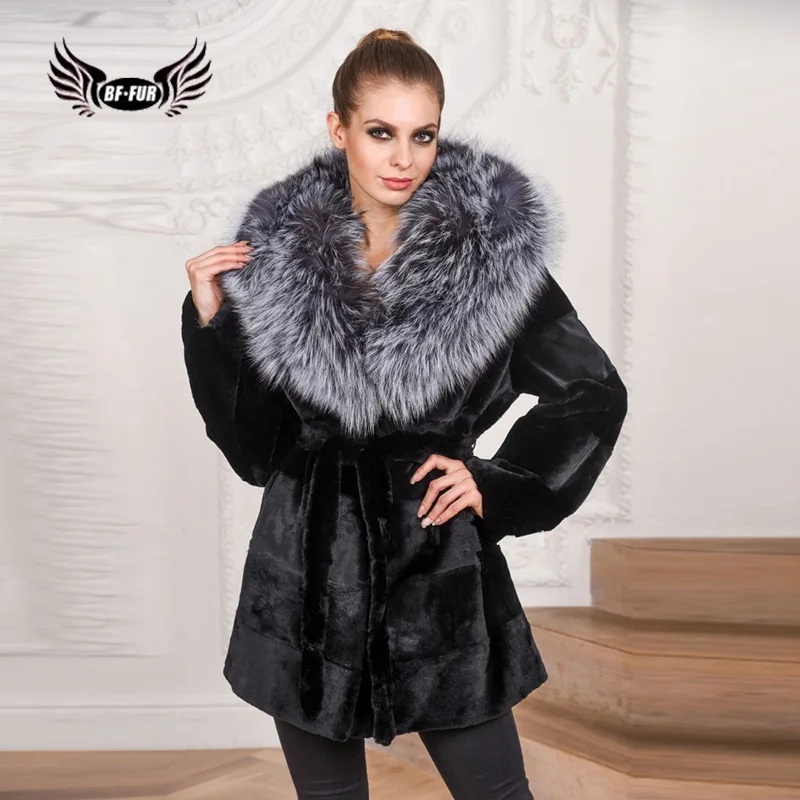 BFFUR New Arrival Jackets For Women Winter 2020 Genuine Natural Rex Rabbit Fur Coat With Big Silver Fox Fur Hood Fashion Style
BFFUR New Arrival Jackets For Women Winter 2020 Genuine Natural Rex Rabbit Fur Coat With Big Silver Fox Fur Hood Fashion Style