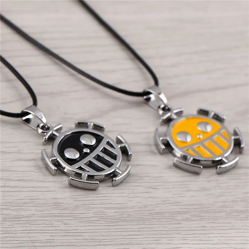 Julie 10Pcs/lot 2 Colors One Piece Trafalgar Law Symbol Alloy Choker Necklaces for Women Men Jewelry Cosplay Gifts collier femme | Украшения