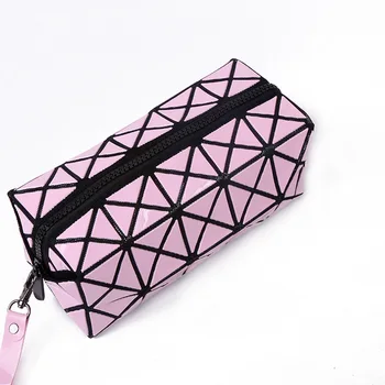 The New Fold Cosmetic Bags Geometric Quartet Lingge Package Ladies Bag
The New Fold Cosmetic Bags Geometric Quartet Lingge Package Ladies Bag