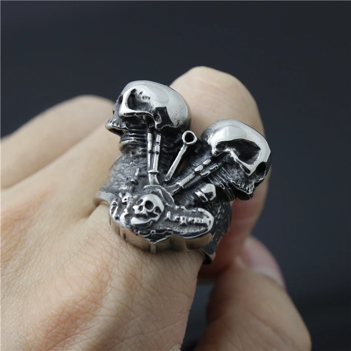 Biker Engine Ring With Double Skull Mens Ring 316L Stainless Mens Punk Mens Biker Ring
Biker Engine Ring With Double Skull Mens Ring 316L Stainless Mens Punk Mens Biker Ring