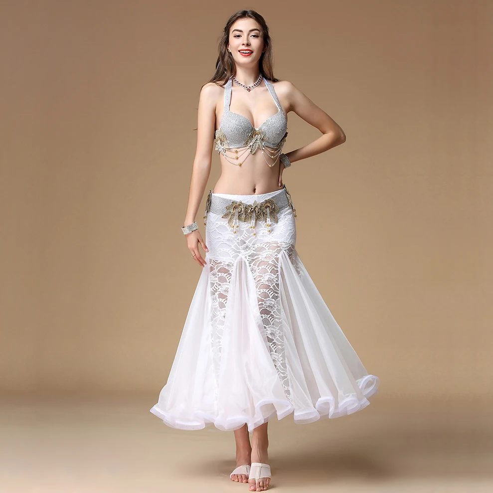Stage Performance Women Dance Wear Egyptian Diamonds Outfit Floral Lace Sparkling Belly Dance Costume Set (Bra, Belt & Skirt)
Stage Performance Women Dance Wear Egyptian Diamonds Outfit Floral Lace Sparkling Belly Dance Costume Set (Bra, Belt & Skirt)