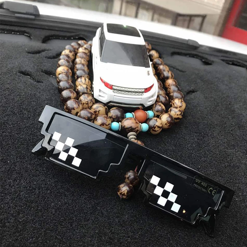 2018 hot sale Minecraft Glasses Men Thug Life Pixel Sunglasses Black Mosaic women funny Sun Glasses oculos de sol UV400 oculos 
2018 hot sale Minecraft Glasses Men Thug Life Pixel Sunglasses Black Mosaic women funny Sun Glasses oculos de sol UV400 oculos