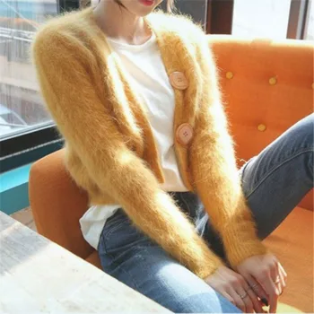 Women 2019 Autumn and Winter Fashion Large Button Short Long Sleeve Knitted Cardigan Female Mink Down Slim Sweater Coat
Women 2019 Autumn and Winter Fashion Large Button Short Long Sleeve Knitted Cardigan Female Mink Down Slim Sweater Coat