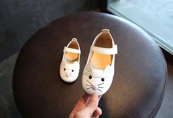New Korean children's casual shoes Velcro soft baby shoes girls cartoon cat shoes girls single shoes
New Korean children's casual shoes Velcro soft baby shoes girls cartoon cat shoes girls single shoes