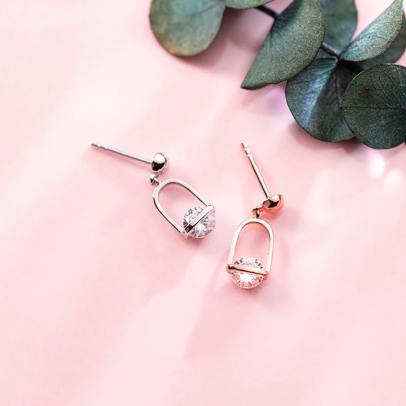 Women's Authentic 100% 925 Sterling Silver Fashion Personality Jewelry Lantern Shape Crystal Dangle Earrings Female Gift
Women's Authentic 100% 925 Sterling Silver Fashion Personality Jewelry Lantern Shape Crystal Dangle Earrings Female Gift