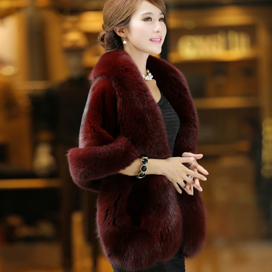 Imitation fox fur shawl female 2018 new short winter mink skin cloak Rex fur coat clearance
Imitation fox fur shawl female 2018 new short winter mink skin cloak Rex fur coat clearance