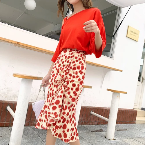 New 2019 Korean Brief Damen Zweiteiler Fashion Loose High Waist 2 Pcs Set Chic Sexy Off Shoulder Casual Two Piece Set
New 2019 Korean Brief Damen Zweiteiler Fashion Loose High Waist 2 Pcs Set Chic Sexy Off Shoulder Casual Two Piece Set