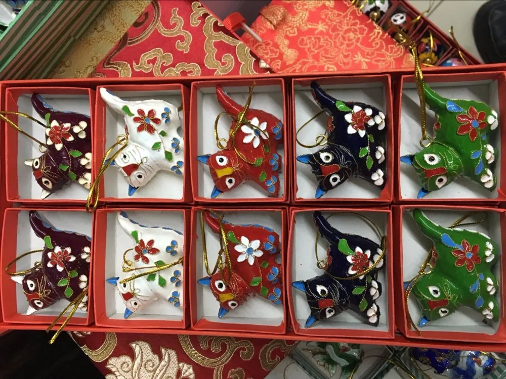 Wholesale 10pcs Chinese Cloisonne /Enamel cat Christmas Ornaments for christmas decoration
Wholesale 10pcs Chinese Cloisonne /Enamel cat Christmas Ornaments for christmas decoration