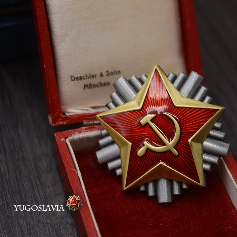 WW2 Yugoslavia Red Star Cap Insignia Cockade Republic Medal Military Officer Badge of World War II 40X40MM Metal Badges
WW2 Yugoslavia Red Star Cap Insignia Cockade Republic Medal Military Officer Badge of World War II 40X40MM Metal Badges