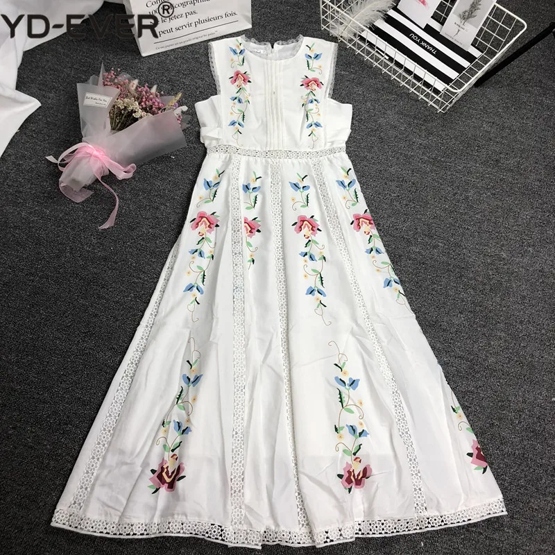 New 2019 Summer Hollow Out Lace Patchwork Boho Long Dress Women 's Sleeveless Flower Print Cotton Linen Bow Tie Belt Vest Dress
New 2019 Summer Hollow Out Lace Patchwork Boho Long Dress Women 's Sleeveless Flower Print Cotton Linen Bow Tie Belt Vest Dress