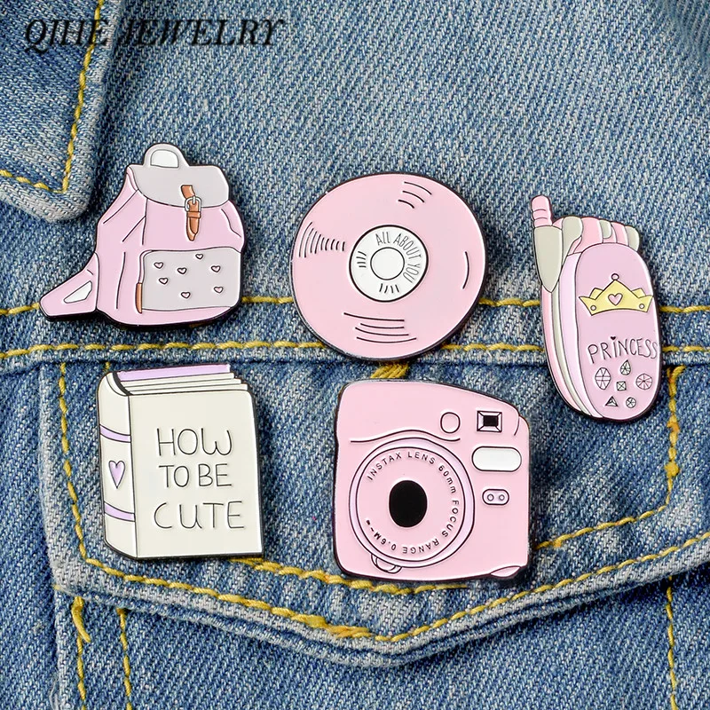 QIHE JEWELRY Camera Enamel pins Polaroid Brooches Book Lapel pins CD Telephone Backpack Pins up Gift for Pink Lady
QIHE JEWELRY Camera Enamel pins Polaroid Brooches Book Lapel pins CD Telephone Backpack Pins up Gift for Pink Lady