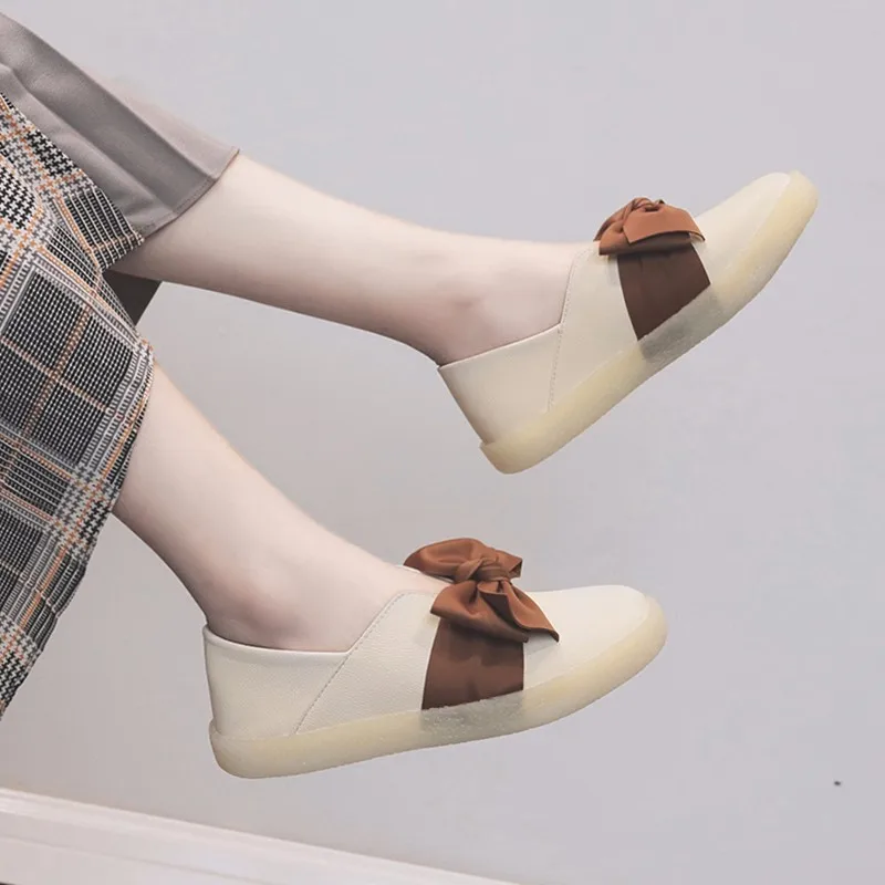 2018 autumn new women's shoes a pedal lazy shoes sweet bow solid color flat with casual shoes.
2018 autumn new women's shoes a pedal lazy shoes sweet bow solid color flat with casual shoes.