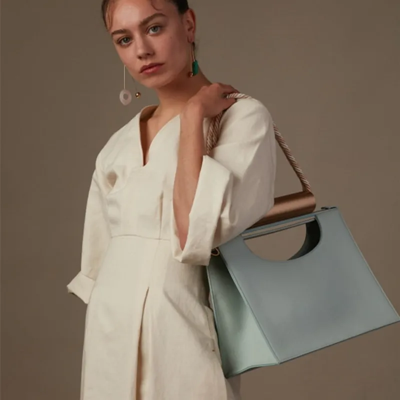 New simple handbags casual tote bags women shoulder bag luxury brand crossbody bag high quality leather bags bolsa feminina
New simple handbags casual tote bags women shoulder bag luxury brand crossbody bag high quality leather bags bolsa feminina