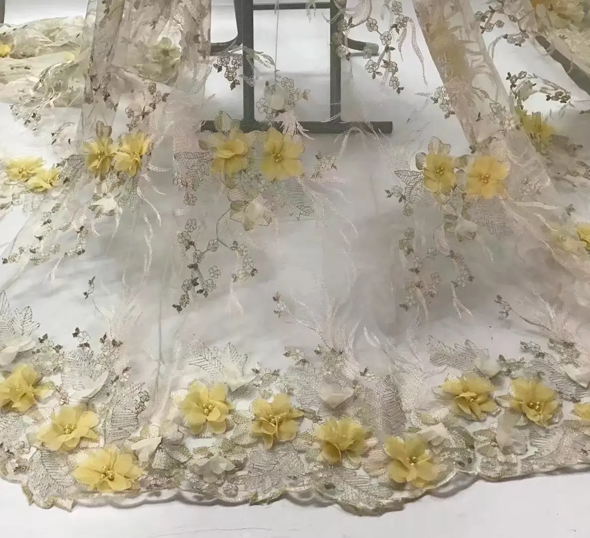 Latest French Lace Fabric Embroidered Mesh Fabric Cheap African Tulle Net 3D Flower Lace Fabric For Women Nice Dress 5yards J
Latest French Lace Fabric Embroidered Mesh Fabric Cheap African Tulle Net 3D Flower Lace Fabric For Women Nice Dress 5yards J