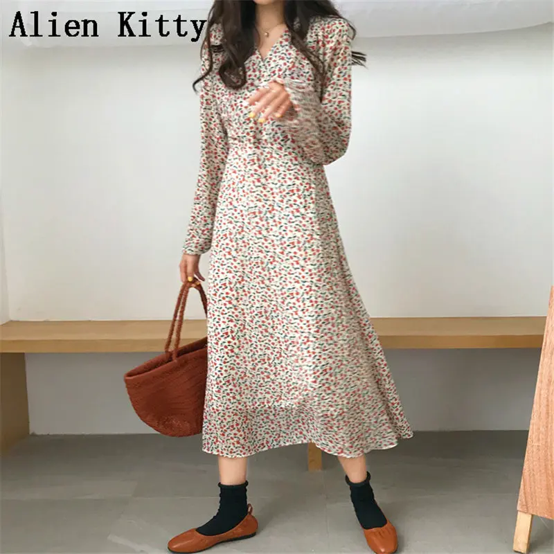 Alien Kitty New Style Print Empire Chiffon V-Neck Spring Summer Loose Casual Mid Calf Vintage Fresh Free Apricot Mid Calf Dress
Alien Kitty New Style Print Empire Chiffon V-Neck Spring Summer Loose Casual Mid Calf Vintage Fresh Free Apricot Mid Calf Dress