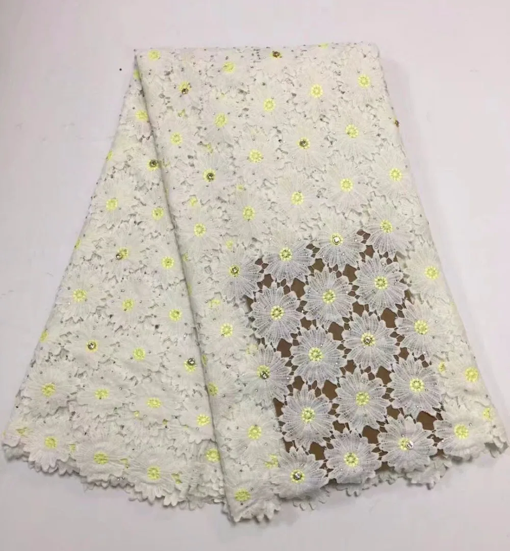 Guipure lace fabric 2018 high quality African cord lace fabric Nigerian multi color guipure lace fabric embroidered
Guipure lace fabric 2018 high quality African cord lace fabric Nigerian multi color guipure lace fabric embroidered
