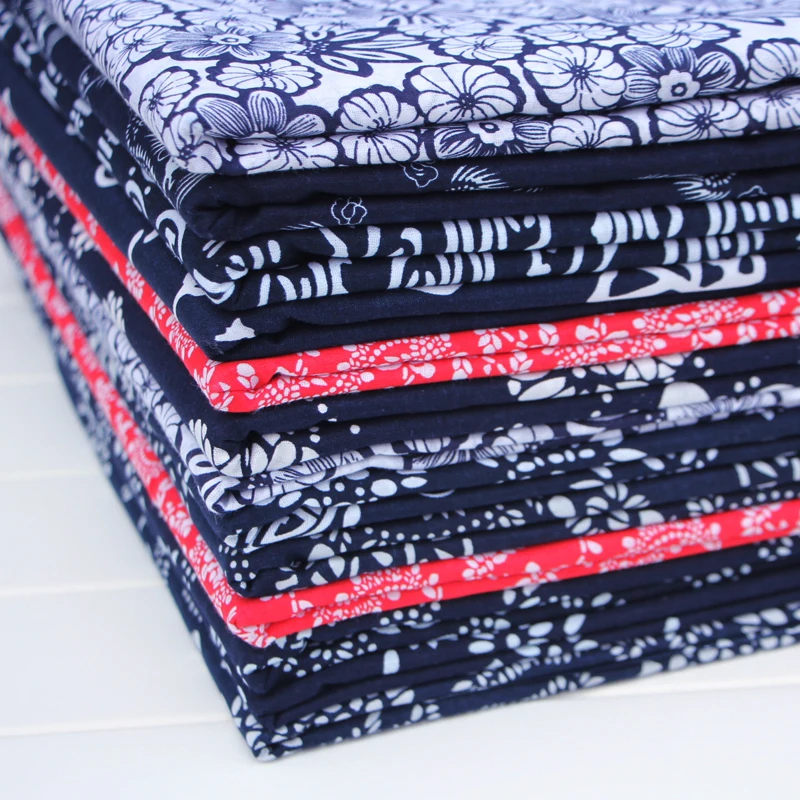 1.45x1m Navy Blue Calico 100% Cotton Fabric DIY Sewing Patchwork Quilting Tissue Kids Bedding Tilda Doll Cloth Home Textiles
1.45x1m Navy Blue Calico 100% Cotton Fabric DIY Sewing Patchwork Quilting Tissue Kids Bedding Tilda Doll Cloth Home Textiles
