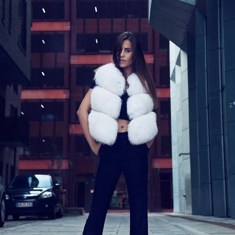 BFFUR Fasion Real Fox Fur Vest Winter Short Warm Women Fur Jacket Whole Skin Natural Fur Vest Waistcoat Sleeveless 2019 Slim
BFFUR Fasion Real Fox Fur Vest Winter Short Warm Women Fur Jacket Whole Skin Natural Fur Vest Waistcoat Sleeveless 2019 Slim